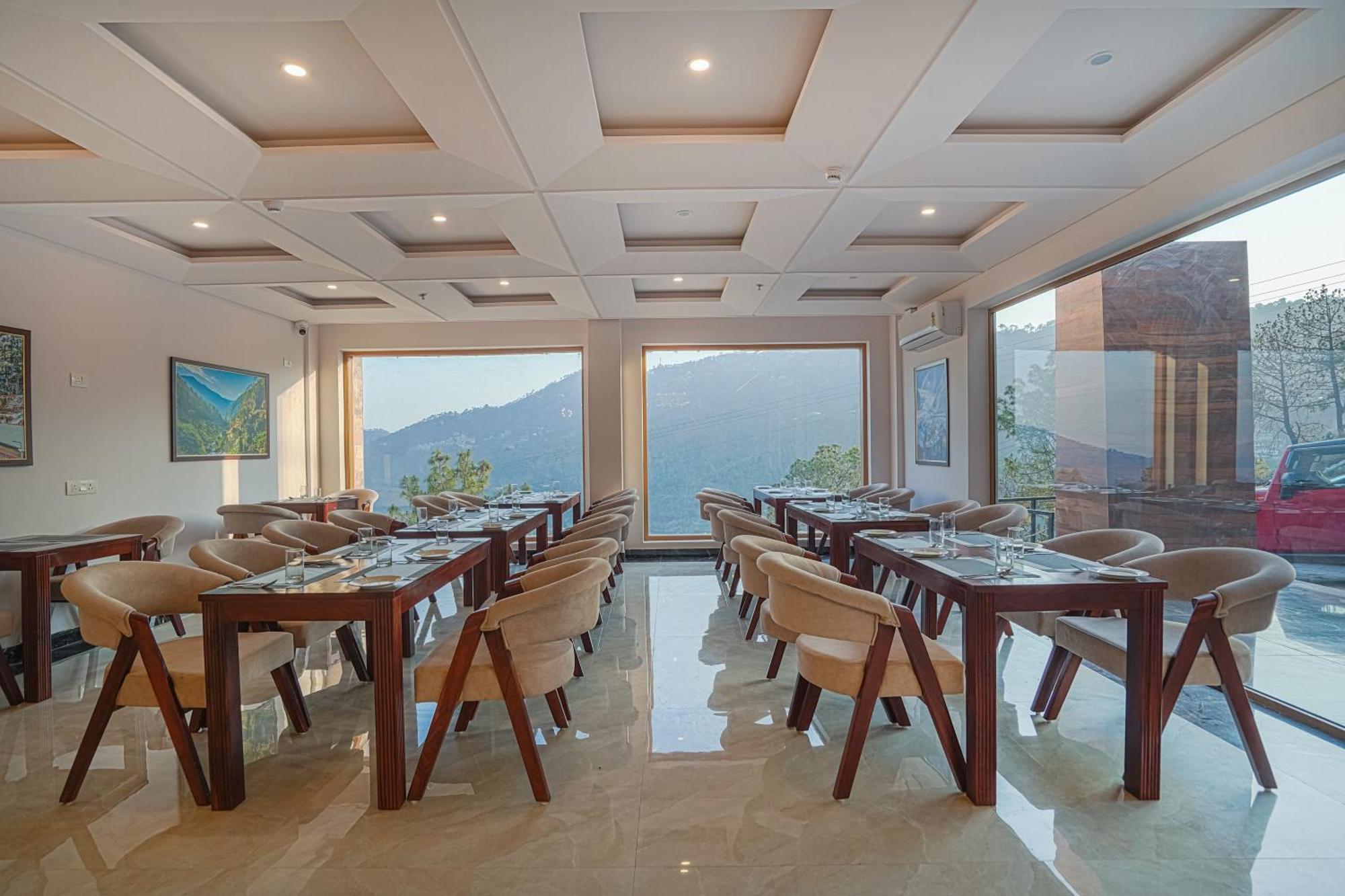 The Sanawar Heights I Kasauli I New Property Extérieur photo